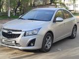 Chevrolet Cruze 2013 года за 4 300 000 тг. в Уральск – фото 2