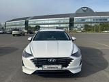 Hyundai Sonata 2022 годаfor13 000 000 тг. в Астана