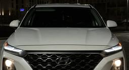 Hyundai Santa Fe 2019 годаүшін12 300 000 тг. в Атырау – фото 2