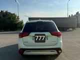 Mitsubishi Outlander 2019 года за 12 000 000 тг. в Актобе – фото 2