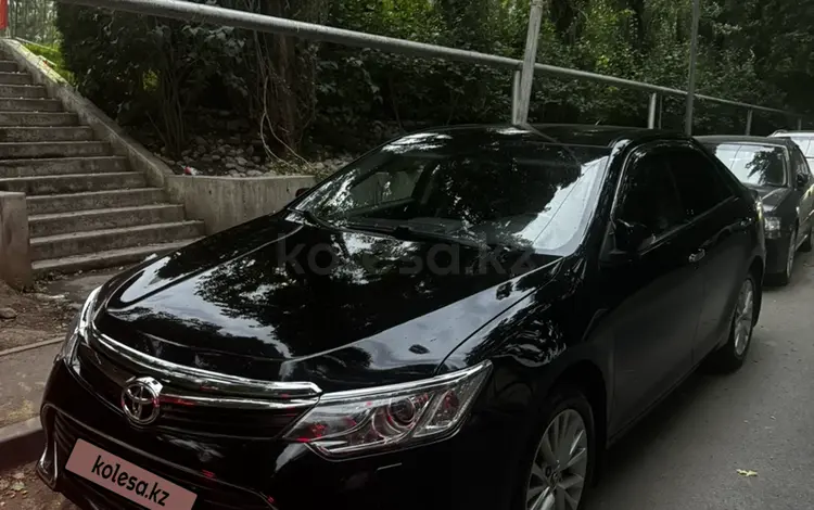 Toyota Camry 2016 годаfor11 300 000 тг. в Алматы