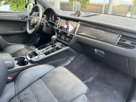 Porsche Macan 2025 года за 67 000 000 тг. в Алматы – фото 13