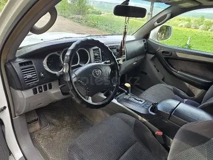 Toyota 4Runner 2004 года за 11 000 000 тг. в Алматы – фото 2