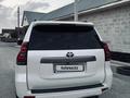 Toyota Land Cruiser Prado 2021 года за 27 000 000 тг. в Шымкент – фото 14