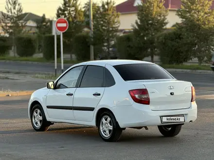 ВАЗ (Lada) Granta 2190 2013 года за 2 750 000 тг. в Шымкент