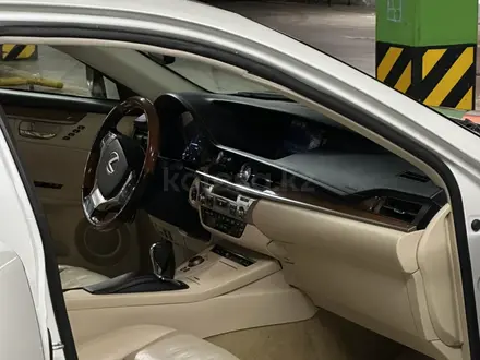 Lexus ES 300h 2015 года за 12 400 000 тг. в Алматы – фото 17