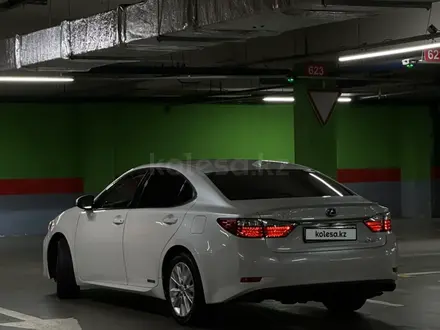 Lexus ES 300h 2015 года за 12 400 000 тг. в Алматы – фото 5