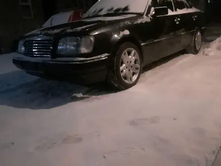 Mercedes-Benz E 280 1995 года за 1 850 000 тг. в Алматы – фото 2