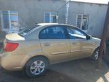 Kia Rio 2010 года за 2 500 000 тг. в Атырау – фото 3