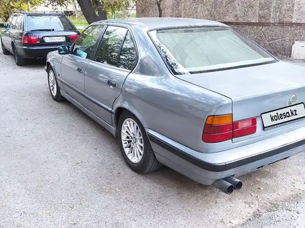 BMW 525 1995 года за 2 550 000 тг. в Шымкент – фото 2
