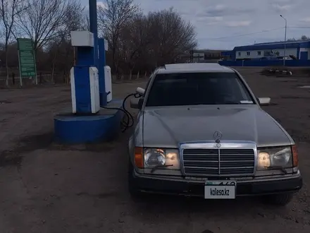 Mercedes-Benz E 230 1992 года за 1 150 000 тг. в Петропавловск – фото 8