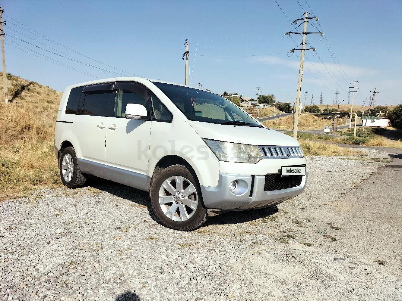 Mitsubishi Delica D:5 2008 г.