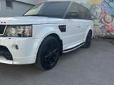 Land Rover Range Rover Sport 2013 годаүшін10 500 000 тг. в Караганда – фото 4