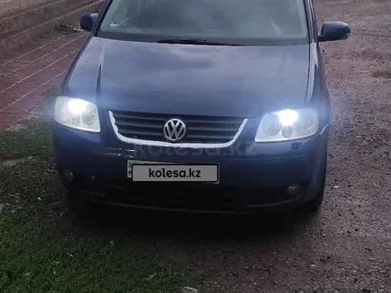 Volkswagen Touran 2004 года за 4 400 000 тг. в Тараз – фото 30
