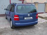 Volkswagen Touran 2004 годаүшін4 400 000 тг. в Тараз – фото 4