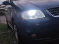 Volkswagen Touran 2004 годаүшін4 000 000 тг. в Тараз – фото 35