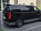 Hyundai Starex 2014 года за 13 100 000 тг. в Шымкент – фото 3