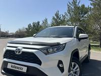 Toyota RAV4 2022 года за 14 800 000 тг. в Караганда