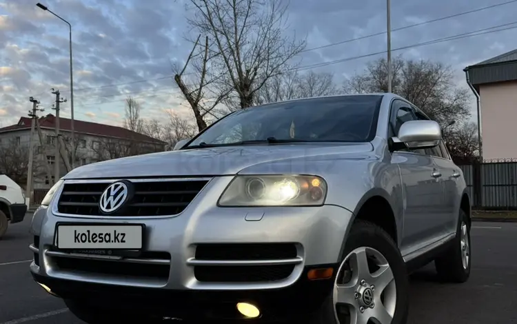 Volkswagen Touareg 2006 года за 5 700 000 тг. в Астана