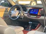 Toyota Camry 2002 года за 3 500 000 тг. в Астана – фото 2