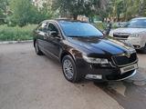 Skoda Superb 2013 годаfor4 500 000 тг. в Актобе – фото 2