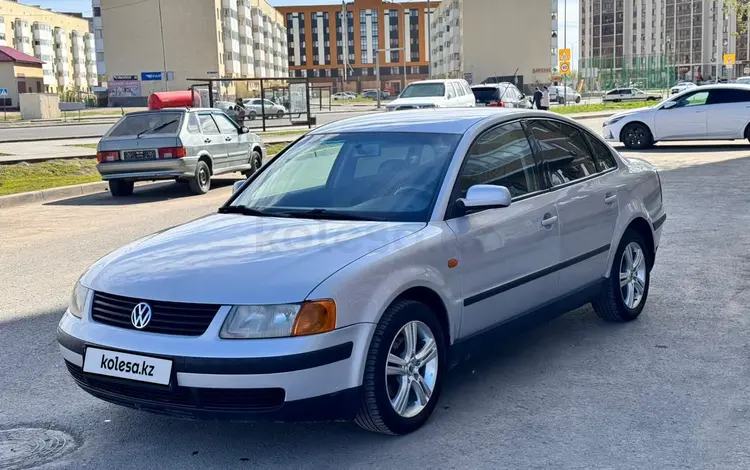 Volkswagen Passat 1997 годаfor3 000 000 тг. в Астана