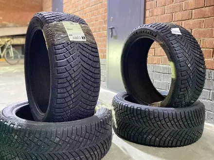 Michelin X-ICE NORTH 4 SUV 285/40/22 ШИПЫ за 500 000 тг. в Астана