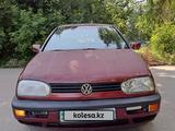 Volkswagen Golf 1995 года за 750 000 тг. в Алматы – фото 3