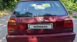 Volkswagen Golf 1995 года за 750 000 тг. в Алматы – фото 5