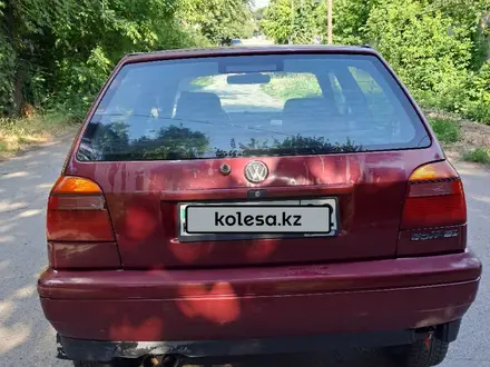 Volkswagen Golf 1995 года за 750 000 тг. в Алматы – фото 5