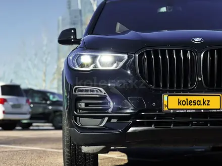 BMW X5 2019 года за 31 500 000 тг. в Алматы – фото 7