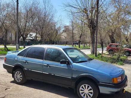 Volkswagen Passat 1990 года за 1 500 000 тг. в Караганда – фото 3