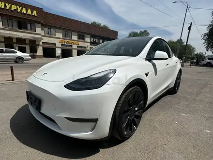 Tesla Model Y 2023 года за 26 000 000 тг. в Алматы
