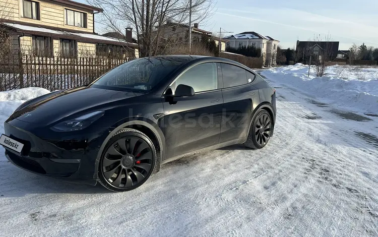 Tesla Model Y 2024 годаүшін25 000 000 тг. в Алматы