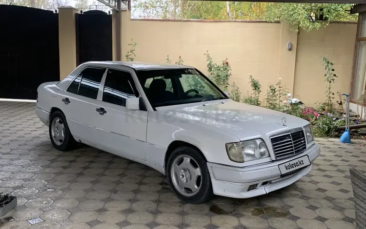 Mercedes-Benz E 220 1994 годаүшін1 300 000 тг. в Тараз