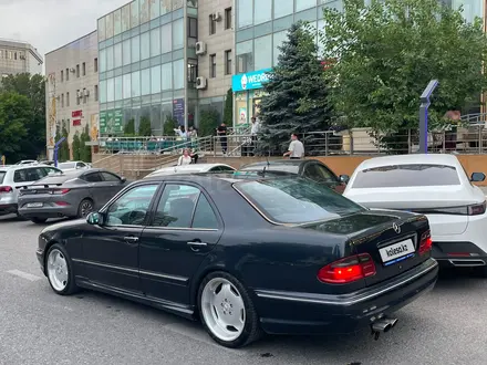 Mercedes-Benz E 320 1999 года за 4 000 000 тг. в Шымкент