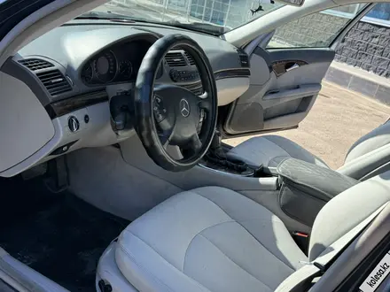 Mercedes-Benz E 320 2003 года за 4 200 000 тг. в Астана – фото 8