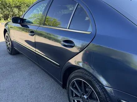Mercedes-Benz E 320 2003 года за 4 200 000 тг. в Астана – фото 16