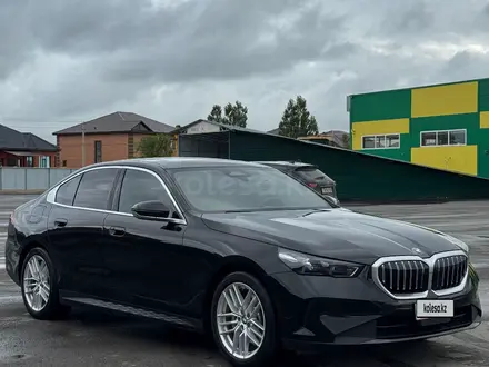 BMW 530 2024 года за 37 500 000 тг. в Алматы