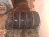 Оригиналые диски с шинами на хундай акцент 16р за 470 000 тг. в Караганда – фото 2