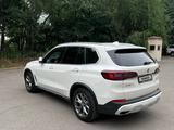 BMW X5 2022 года за 38 500 000 тг. в Алматы – фото 5