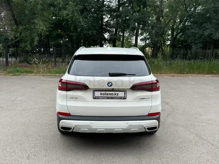BMW X5 2022 года за 38 500 000 тг. в Алматы – фото 6