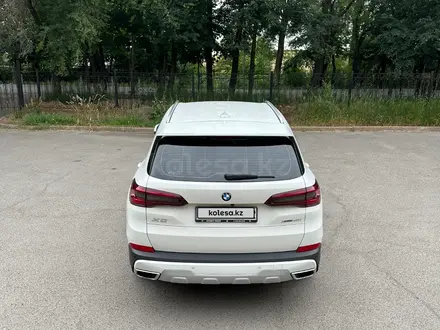 BMW X5 2022 года за 35 900 000 тг. в Алматы – фото 7