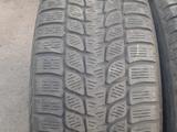 Шины 235/60 R17 — "Bridgestone Blizzak LM-25" (Испания), зимниеүшін55 000 тг. в Астана – фото 3