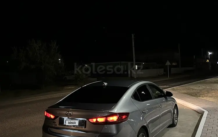 Hyundai Elantra 2017 года за 4 500 000 тг. в Атырау