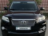 Toyota RAV4 2010 года за 7 850 000 тг. в Караганда – фото 2