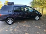 Volkswagen Sharan 1996 годаfor2 500 000 тг. в Уральск – фото 3