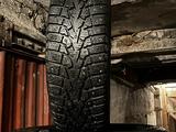 Зимнию шипованную резину на дисках MAXXIS 195/65R15 за 85 000 тг. в Павлодар – фото 2