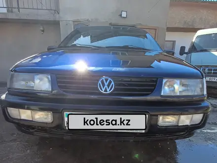 Volkswagen Passat 1995 года за 1 800 000 тг. в Шымкент – фото 5
