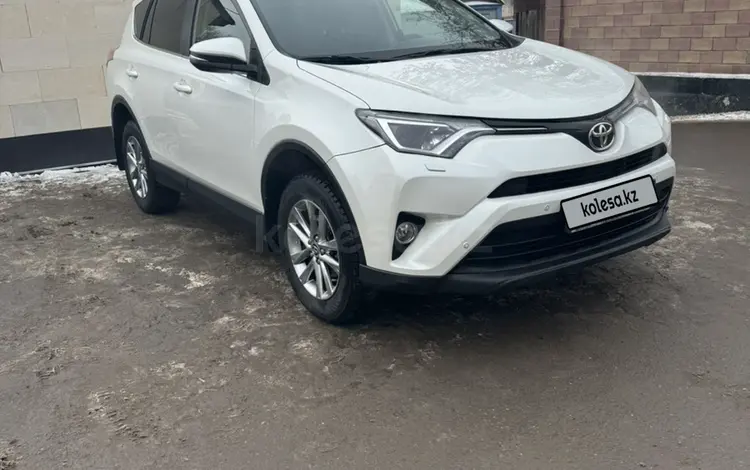 Toyota RAV4 2016 годаfor10 600 000 тг. в Павлодар